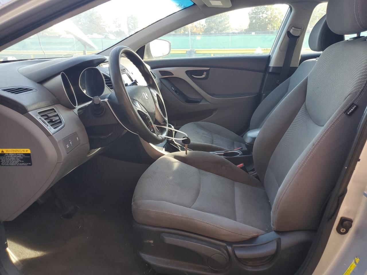 2014 Hyundai Elantra Se - Фото 7