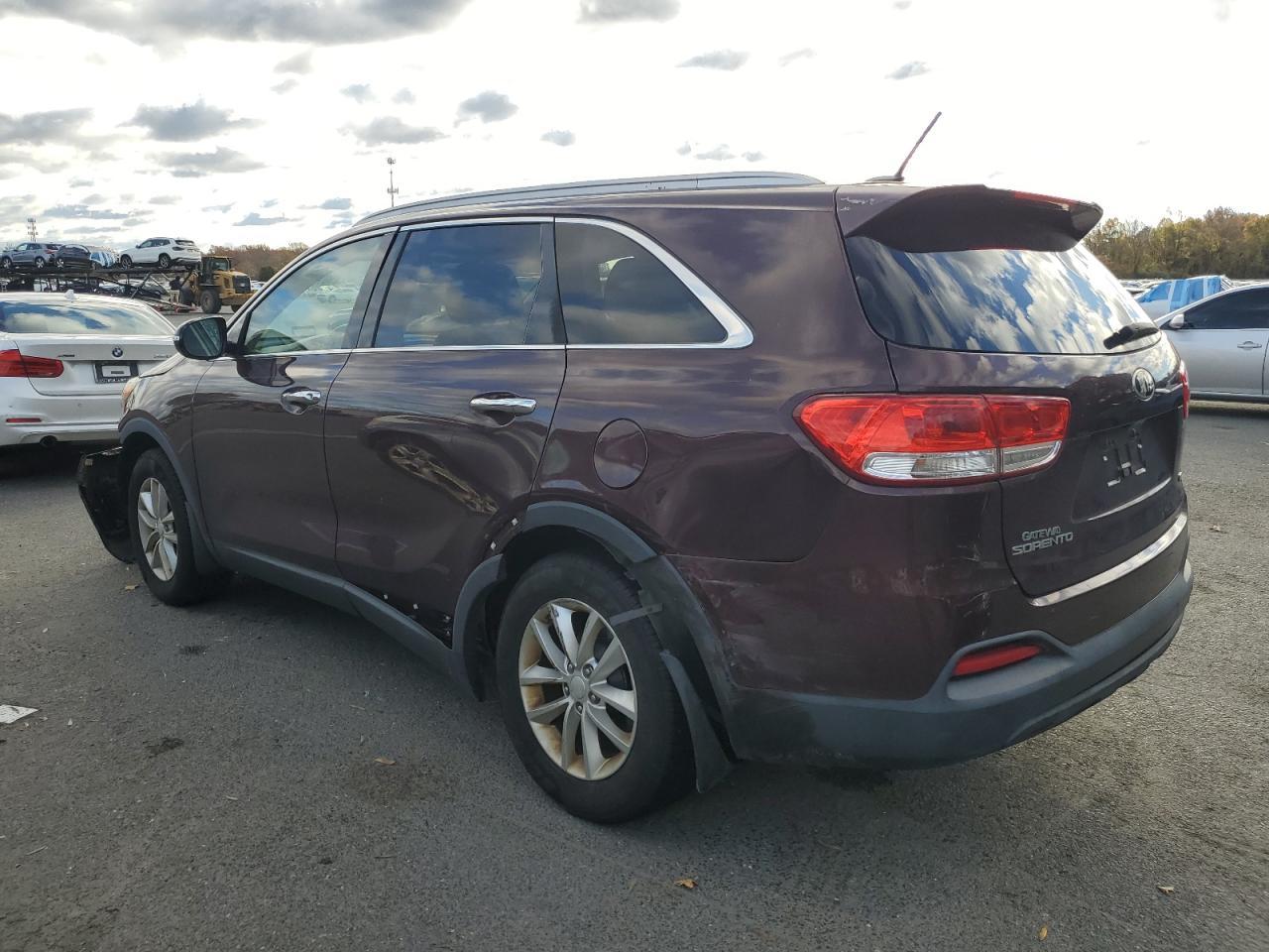 2016 Kia Sorento Lx - Image 2