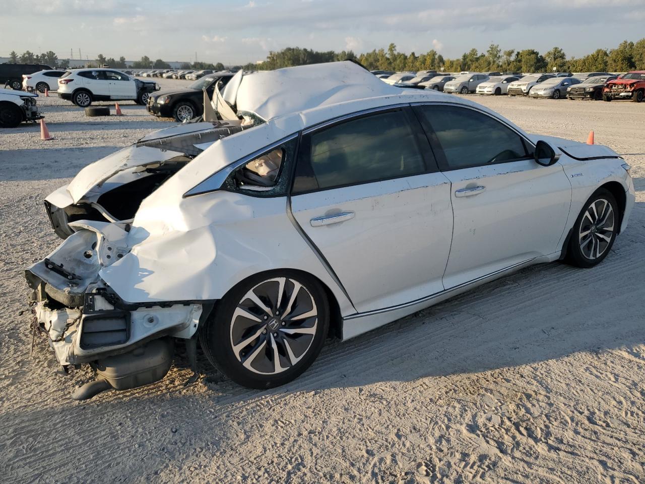 2020 Honda Accord Touring Hybrid - Фото 3