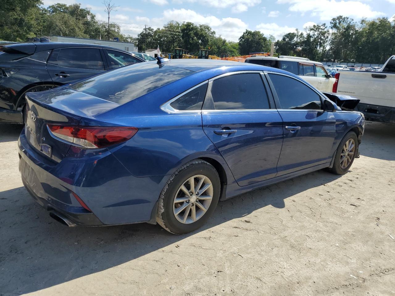 2019 Hyundai Sonata Se - Image 3
