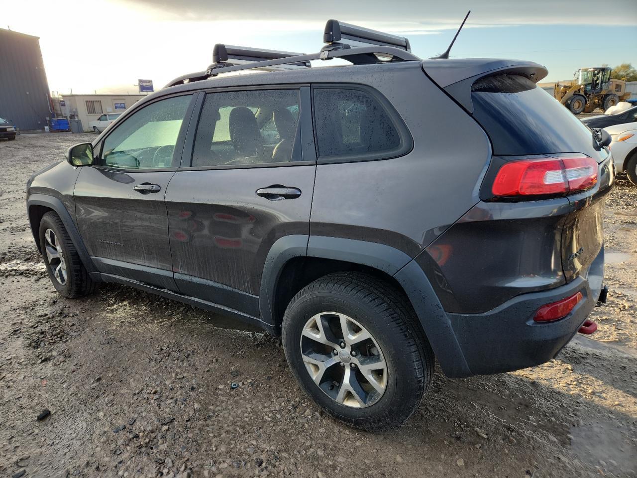 2014 Jeep Cherokee Trailhawk - Image 2