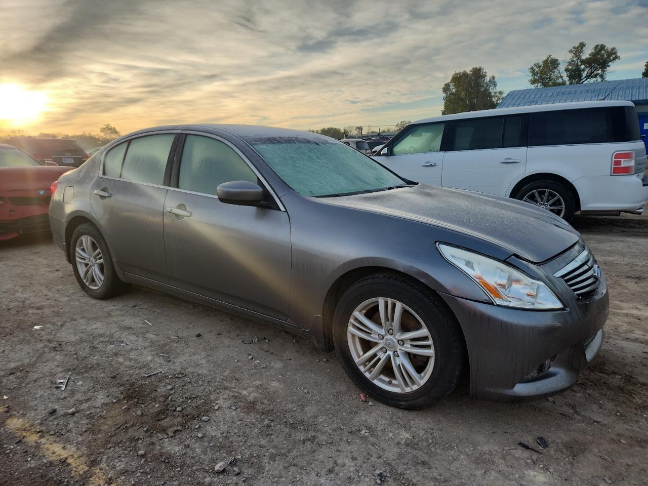 2011 Infiniti G37 - Image 4