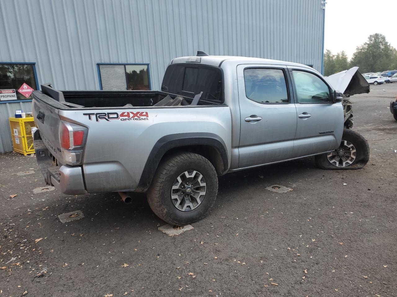 2022 Toyota Tacoma Double Cab - Фото 3