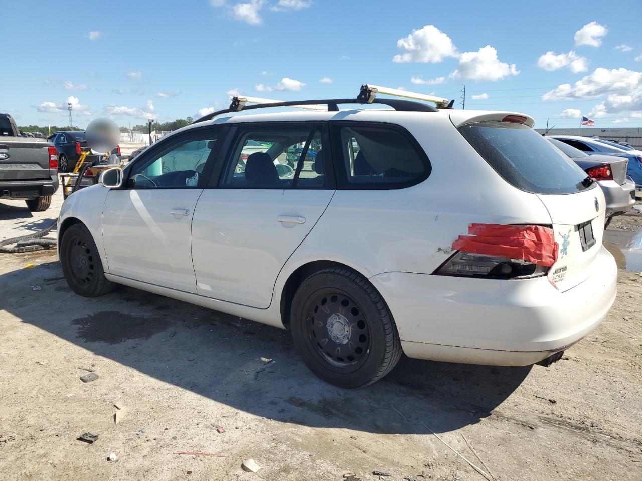 2013 Volkswagen Jetta S - Фото 2