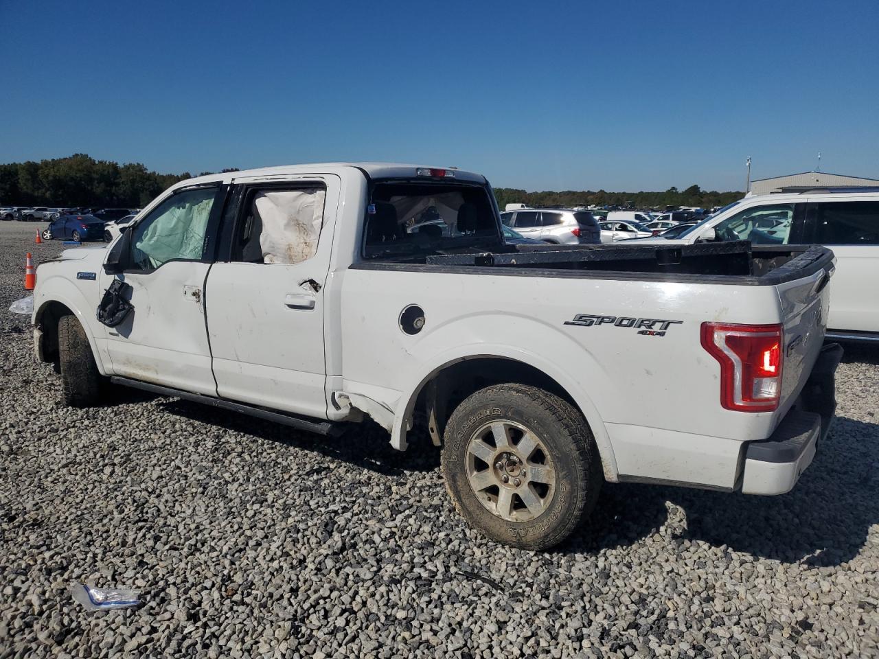 2015 Ford F150 - Фото 2