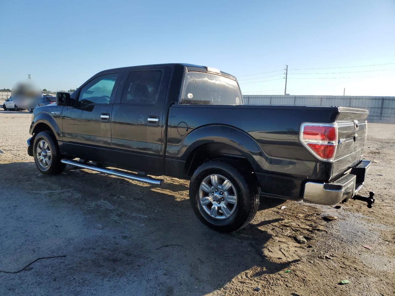 2012 Ford F150 Supercrew - Image 2
