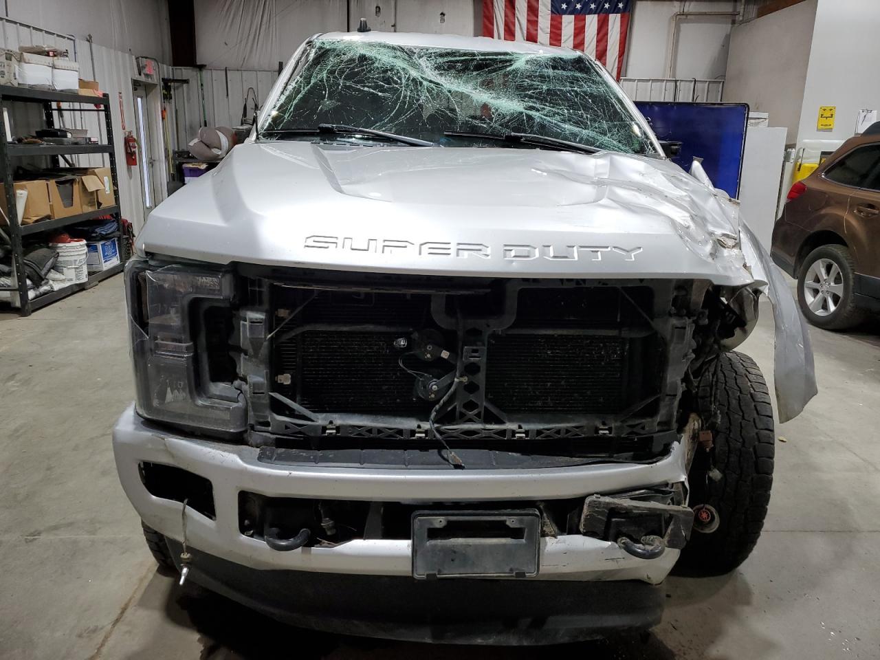 2019 Ford F250 Super Duty - Фото 5