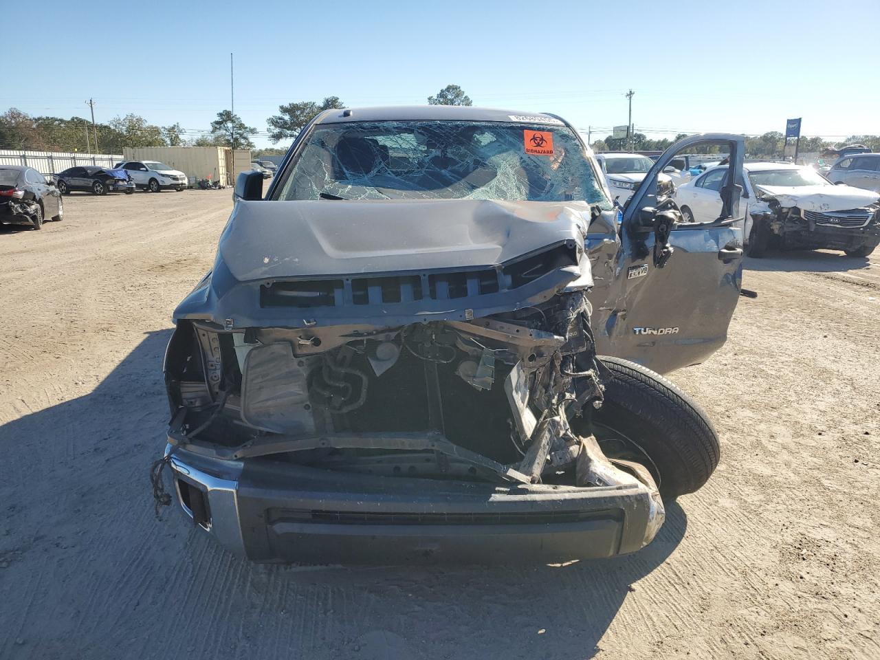 2017 Toyota Tundra Crewmax Sr5 - Image 5