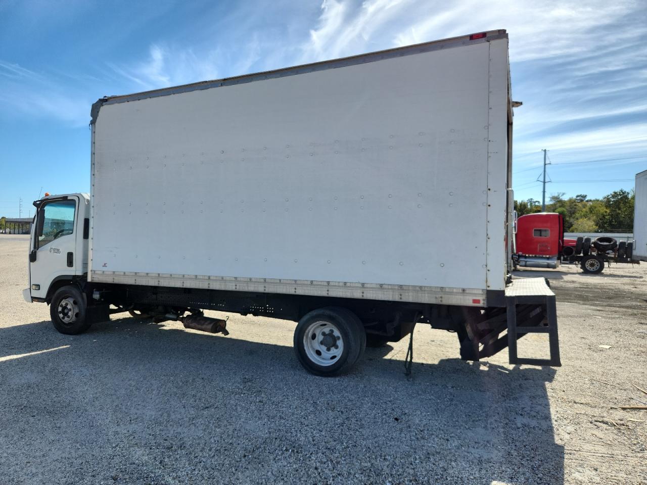 2015 Isuzu Npr Hd Box Truck - Фото 2