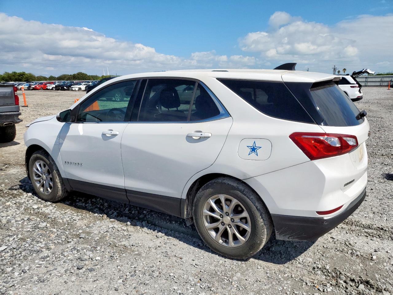 2019 Chevrolet Equinox Lt - Image 2