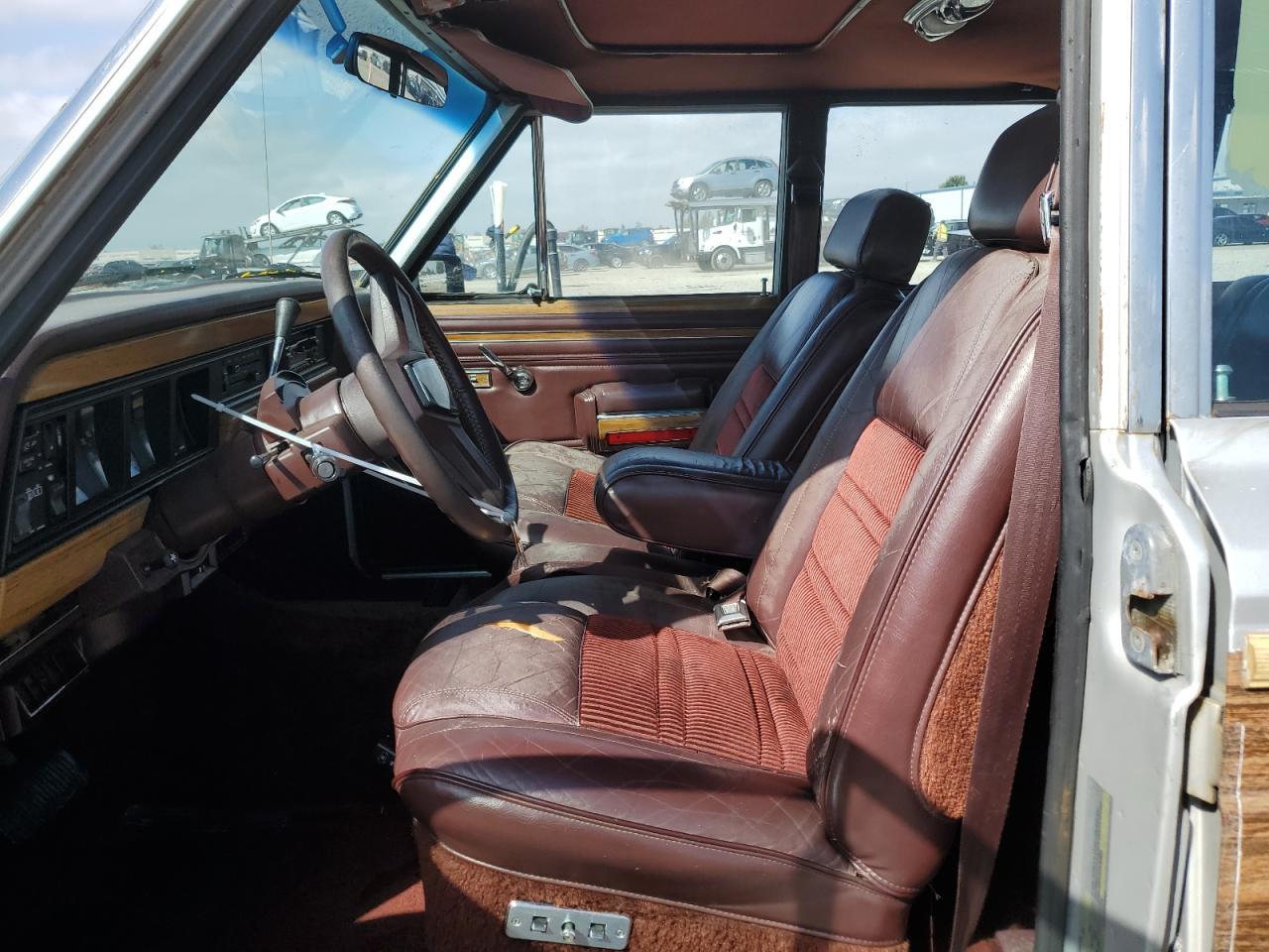 1988 Jeep Grnd Wagon - Фото 7