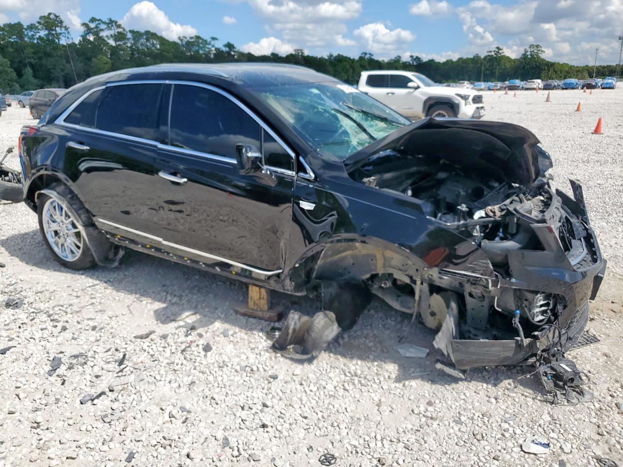 2022 Cadillac Xt5 Luxury - Фото 4