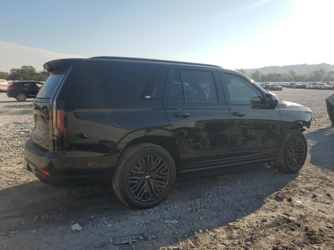 2022 Cadillac Escalade Sport Platinum - Image 3