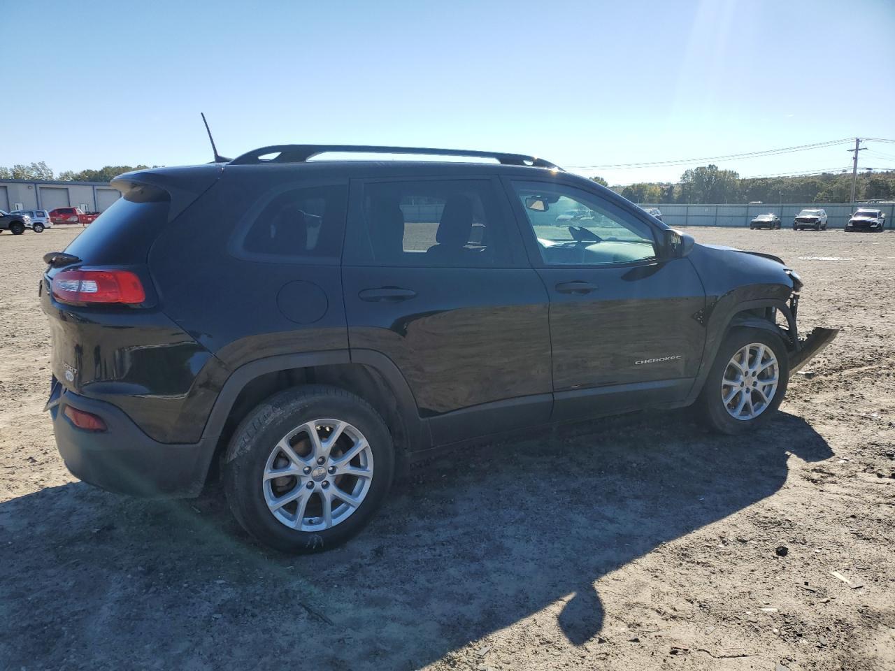 2017 Jeep Cherokee Sport - Фото 3