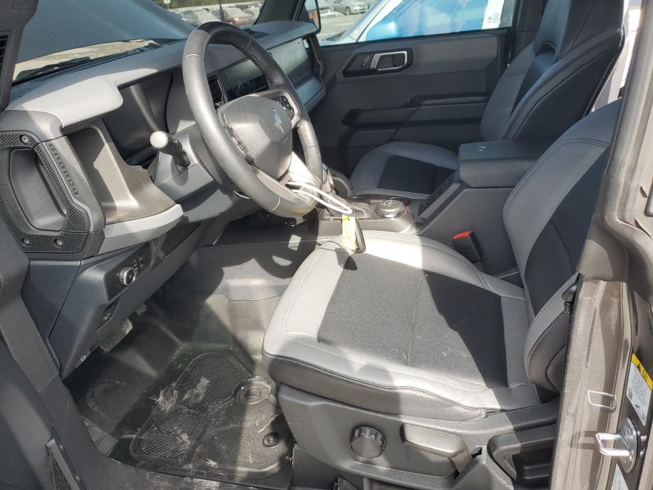 2024 Ford Bronco Big Bend - Image 7