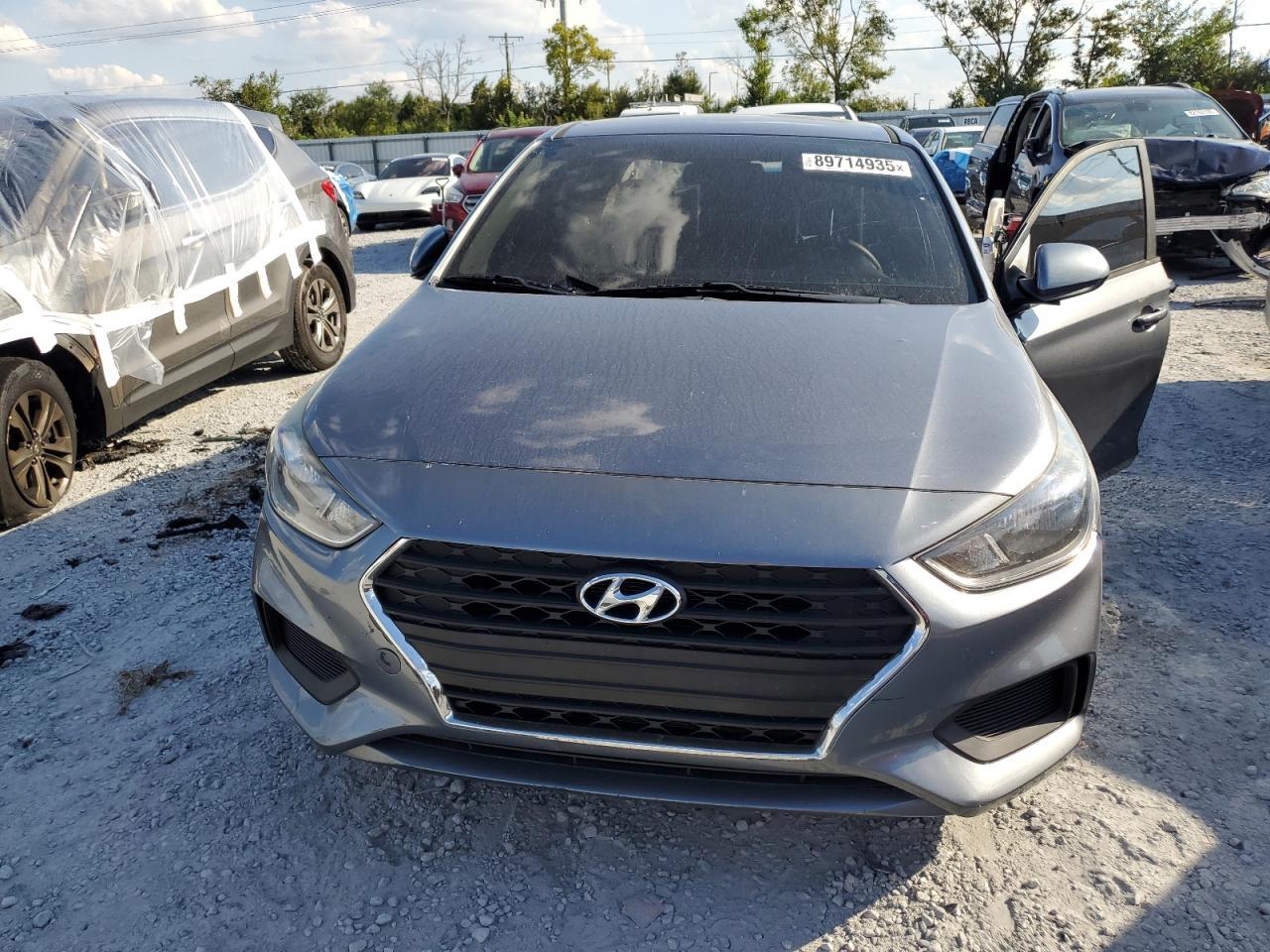 2019 Hyundai Accent Se - Фото 5