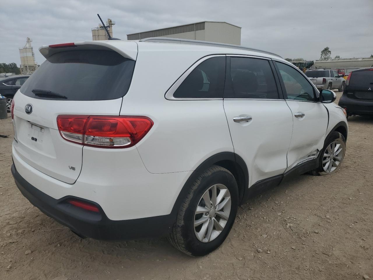 2017 Kia Sorento Lx - Фото 3