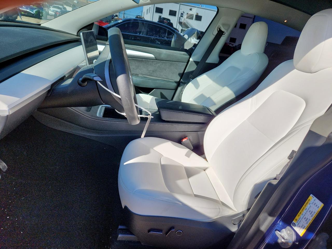 2023 Tesla Model Y - Фото 7