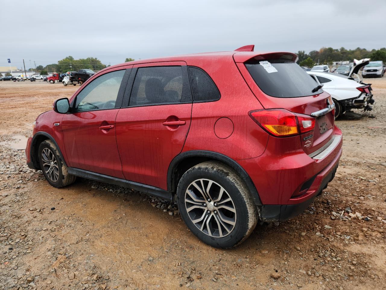 2019 Mitsubishi Outlander Sport Es - Image 2