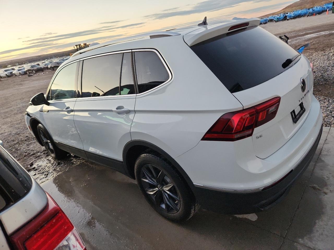 2022 Volkswagen Tiguan Se - Фото 2