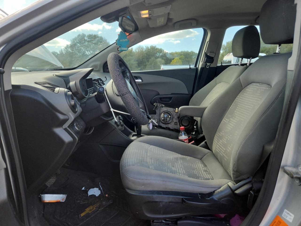 2013 Chevrolet Sonic Ls - Image 7