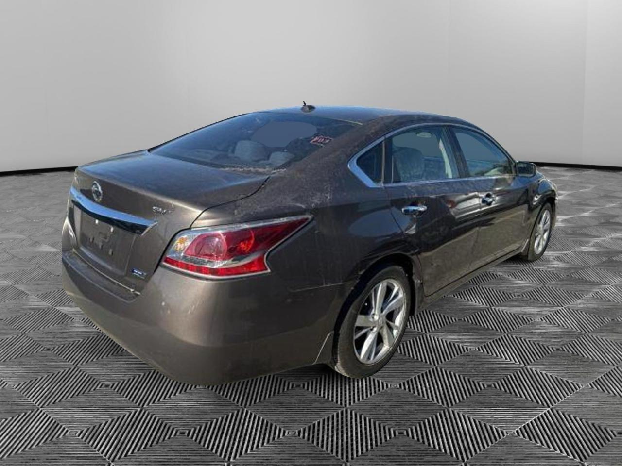 2014 Nissan Altima 2.5 - Image 4