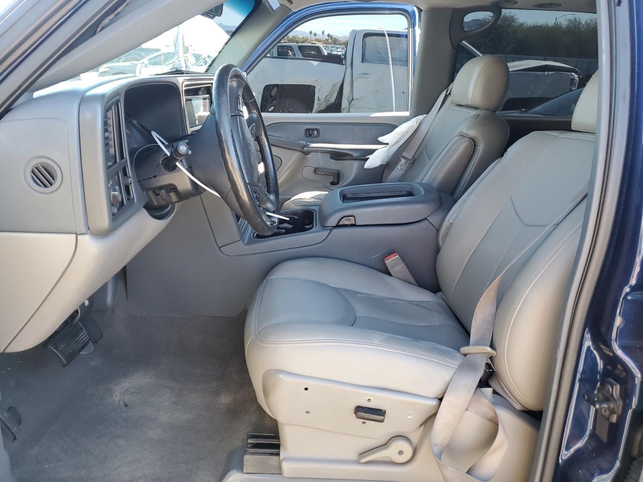 2003 GMC Yukon Xl C1500 - Фото 7