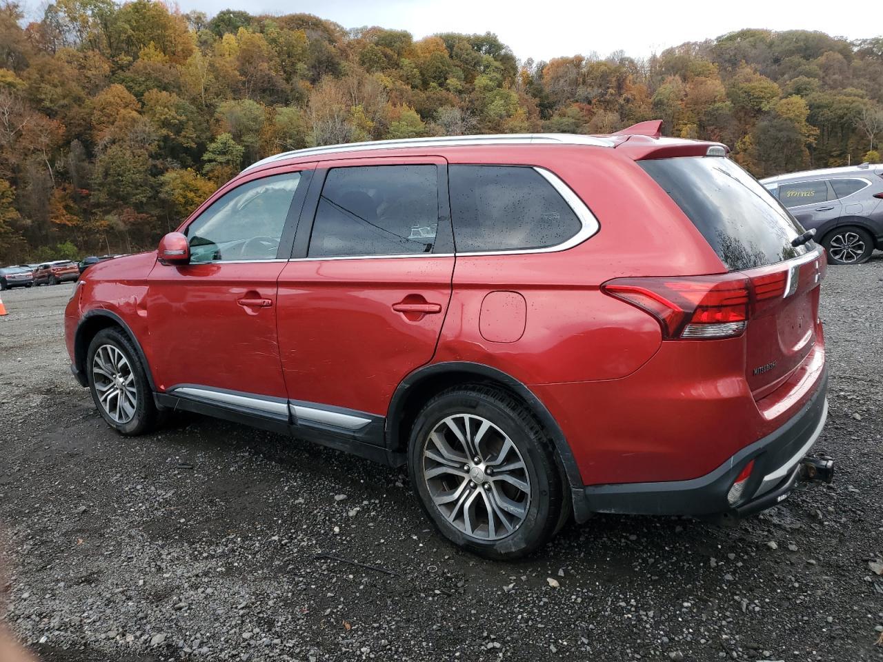 2018 Mitsubishi Outlander Se - Image 2