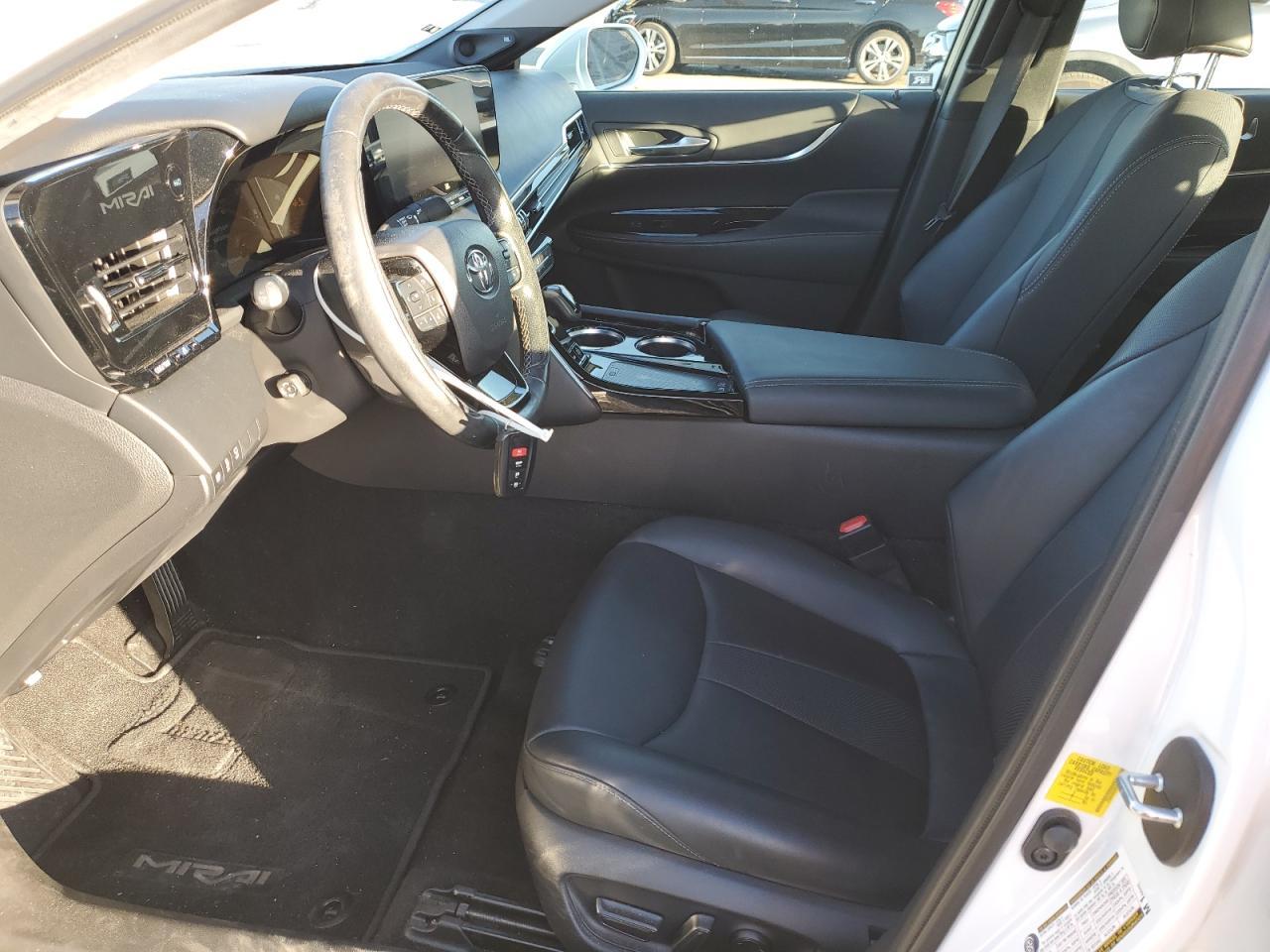 2022 Toyota Mirai Le - Фото 7