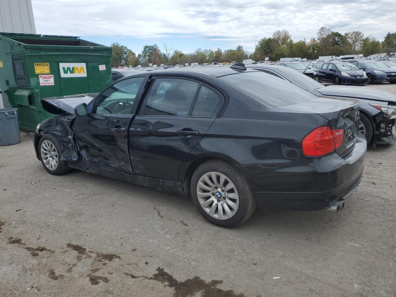 2009 BMW 328 Xi Sulev - Image 2