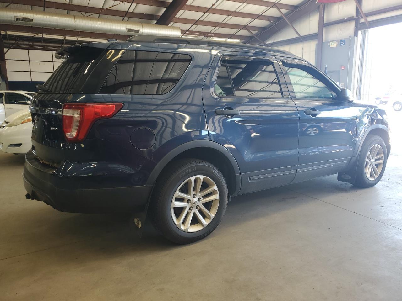 2016 Ford Explorer - Image 3