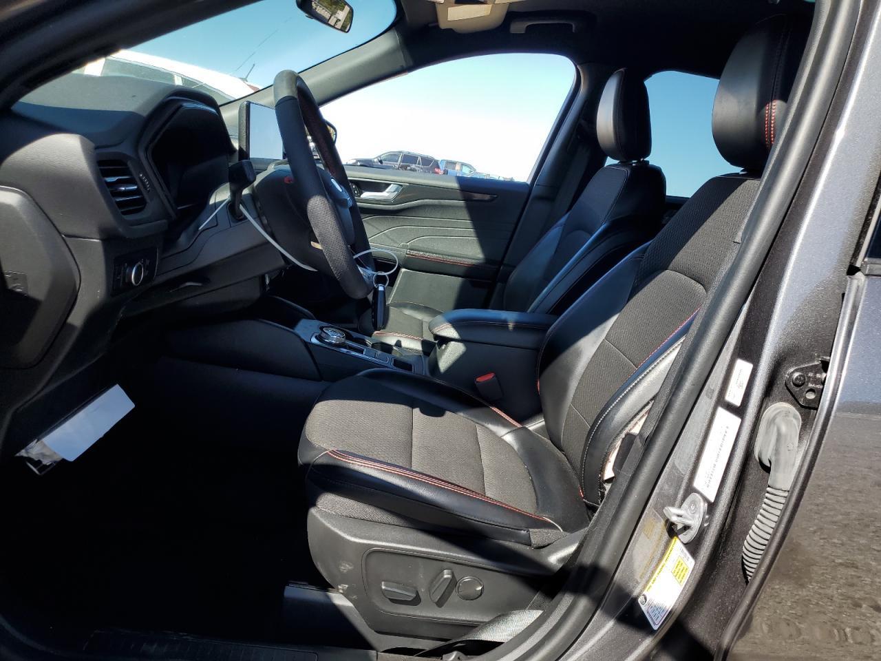 2023 Ford Escape St Line - Image 7