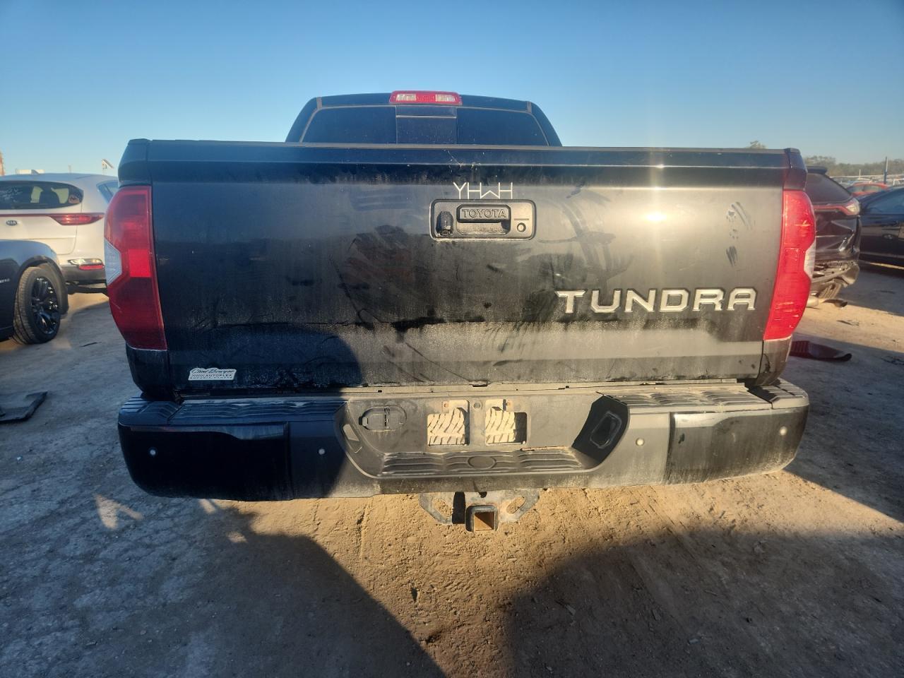 2016 Toyota Tundra Double Cab Limited - Image 6