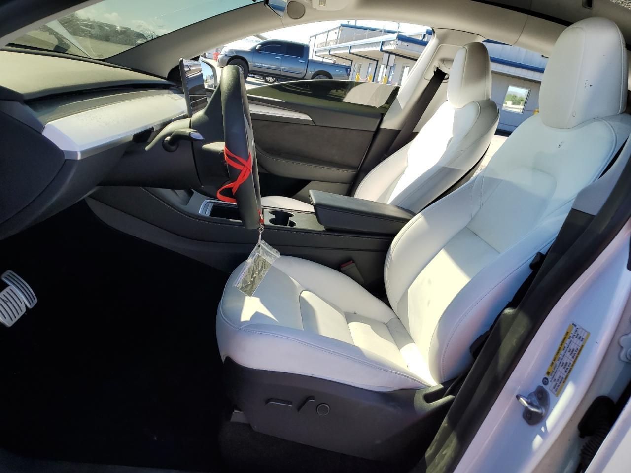 2024 Tesla Model Y - Фото 7