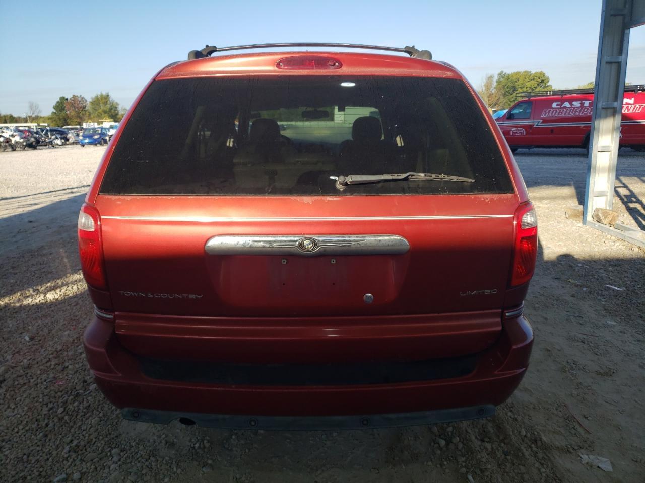 2005 Chrysler Town & Country Limited - Фото 6