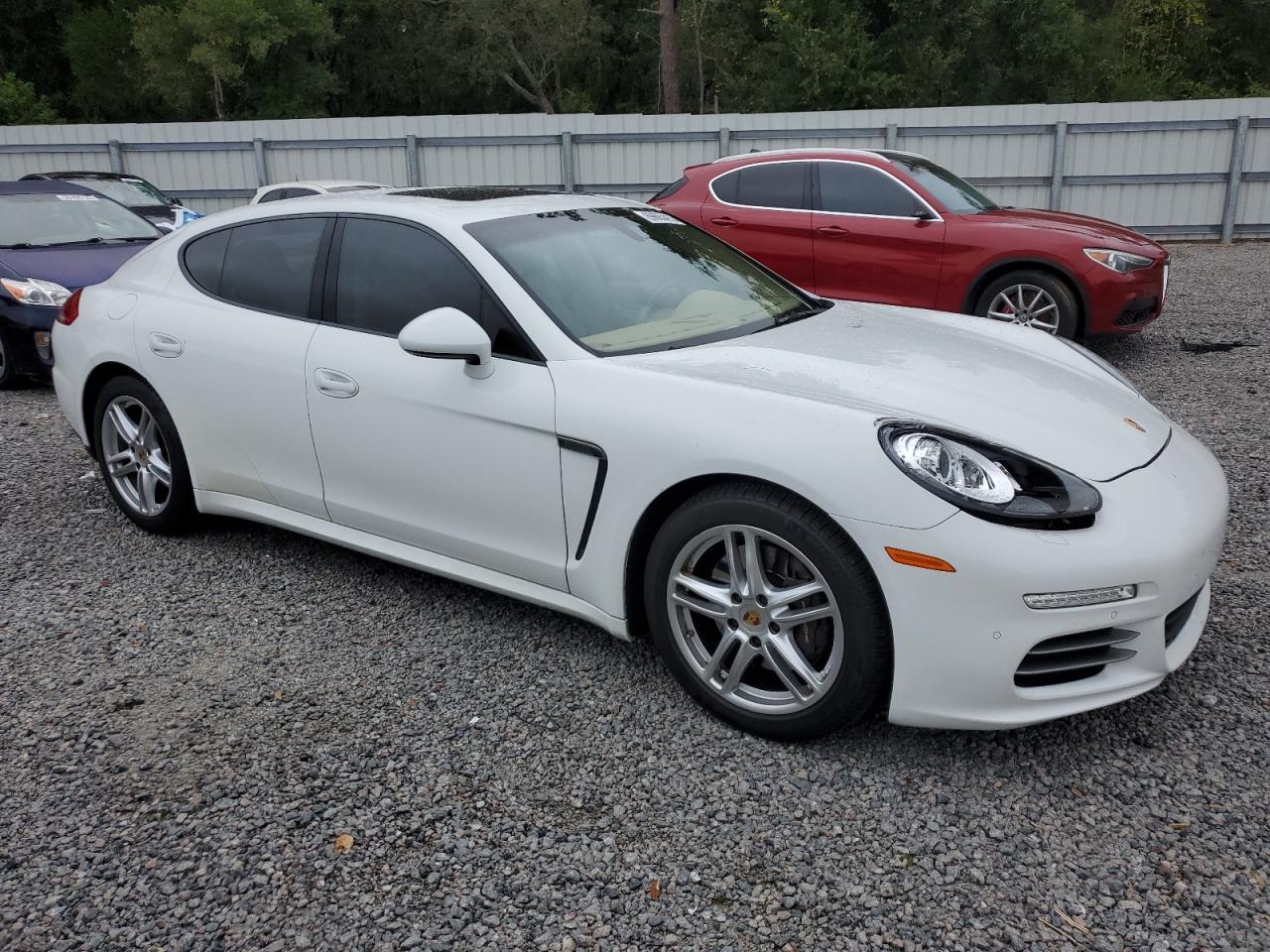 2015 Porsche Panamera 2 - Image 4