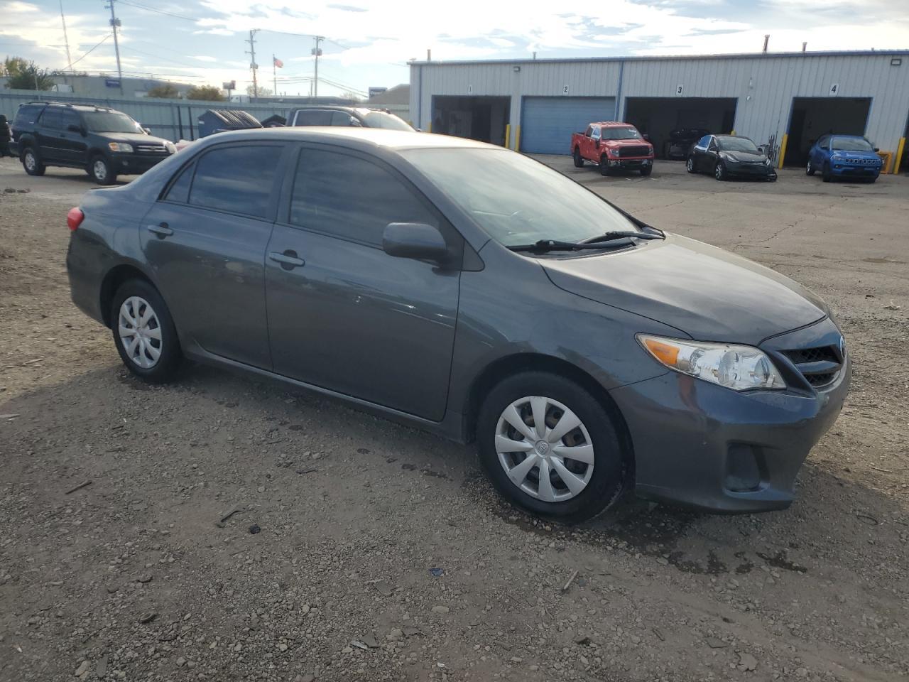 2011 Toyota Corolla Le - Фото 4