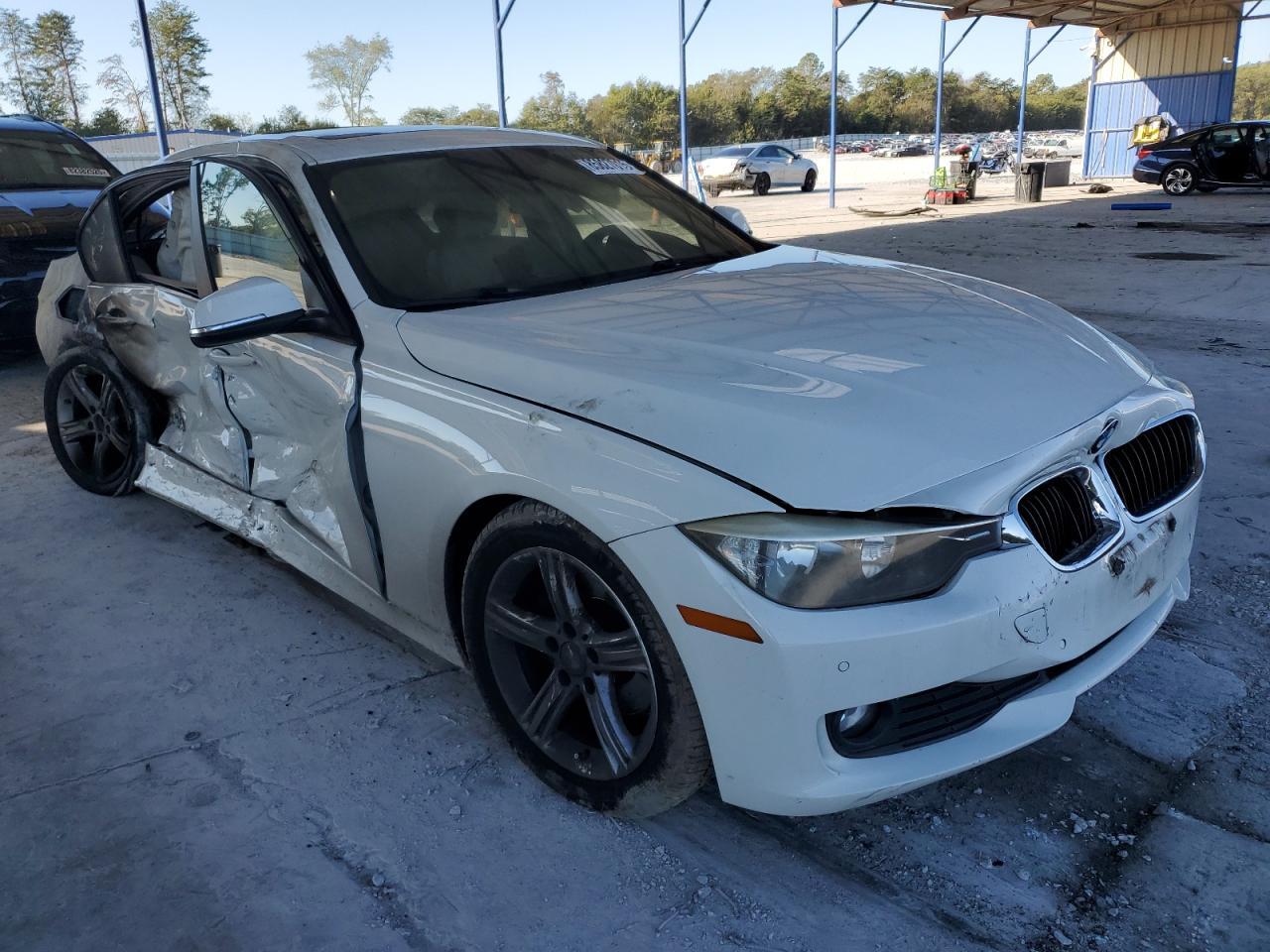 2013 BMW 320 I - Image 4