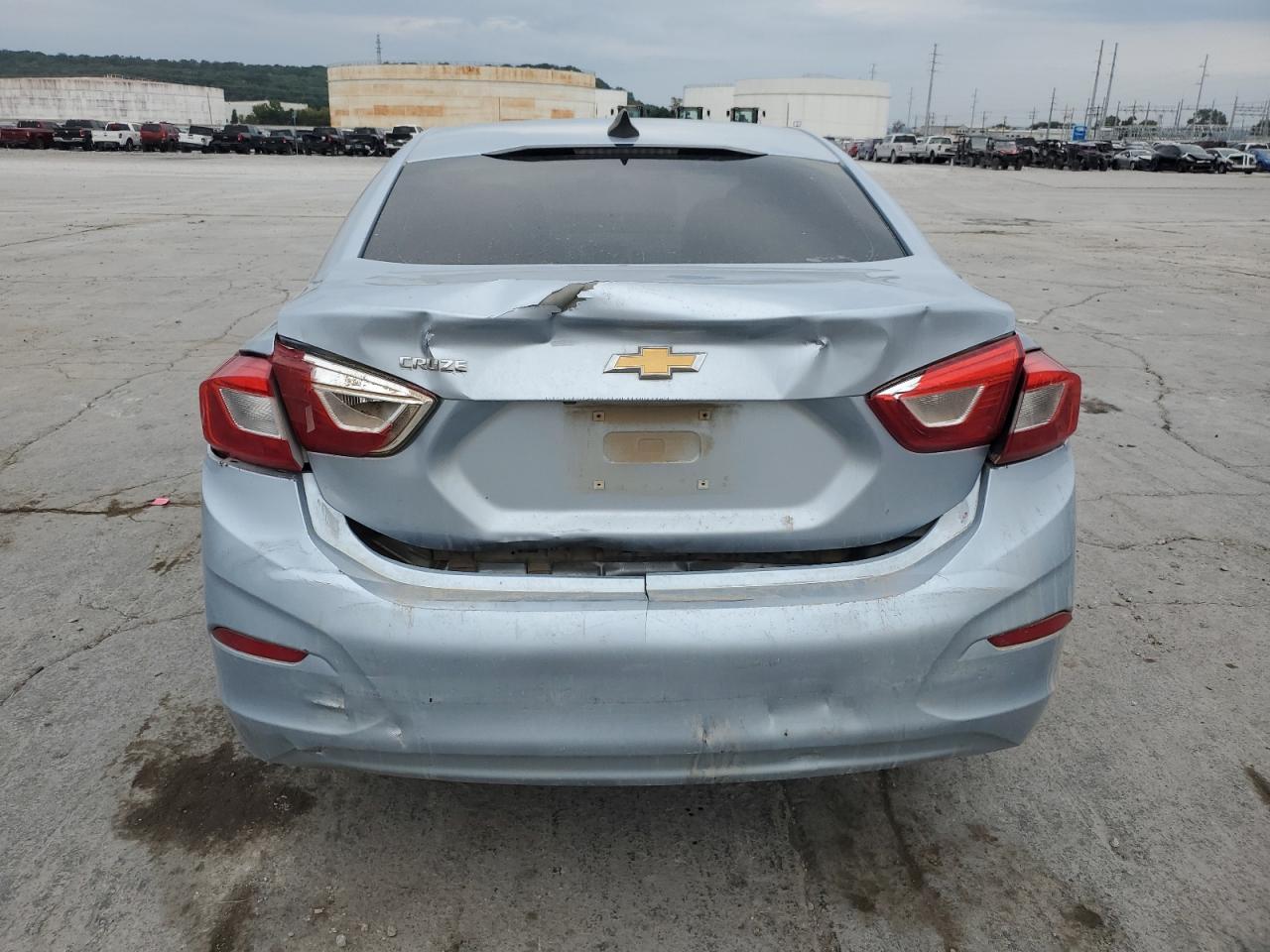 2017 Chevrolet Cruze Ls - Фото 6