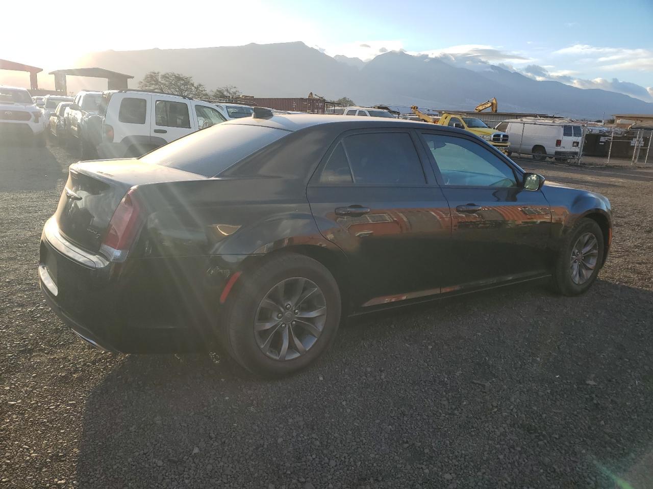 2019 Chrysler 300 S - Image 3