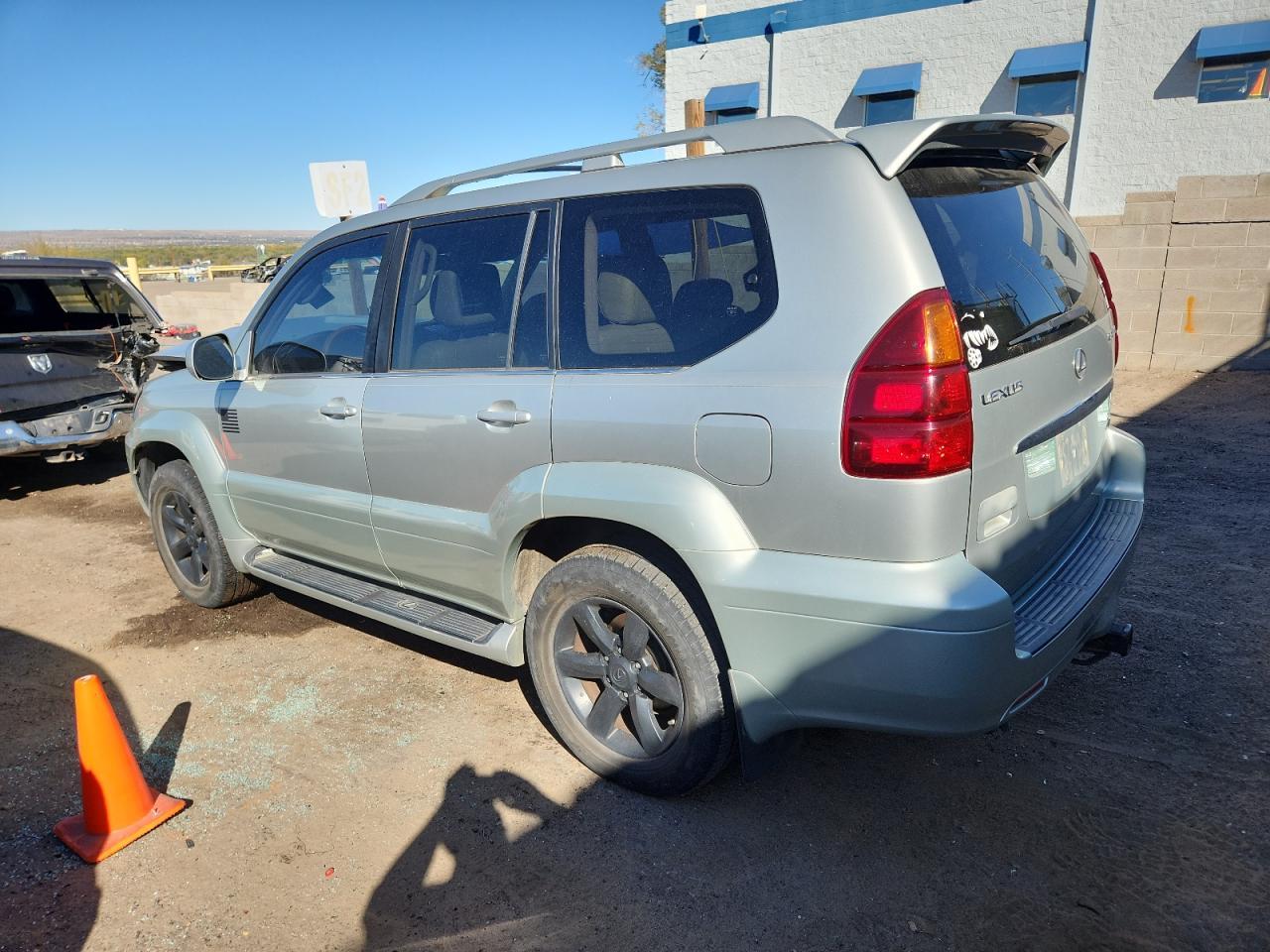 2004 Lexus Gx 470 - Image 2