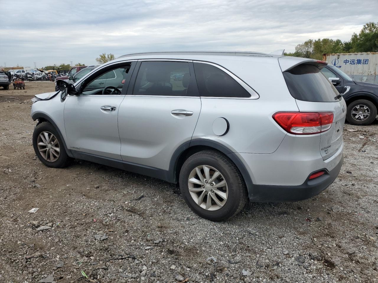 2016 Kia Sorento Lx - Image 2