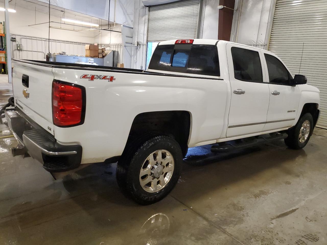 2015 Chevrolet Silverado K2500 Heavy Duty Ltz - Image 3