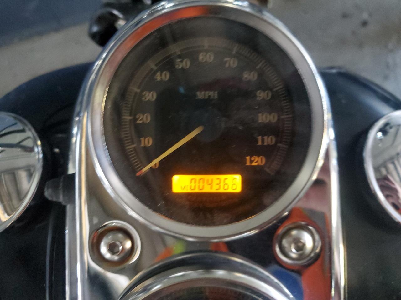 2005 Harl Fxdl Dyna Low Rider - Фото 7