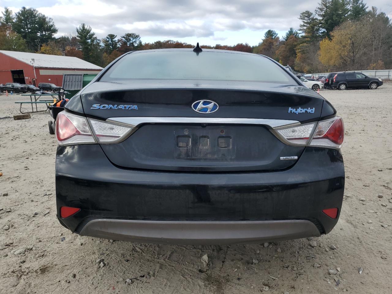 2013 Hyundai Sonata Hybrid Limited - Image 6