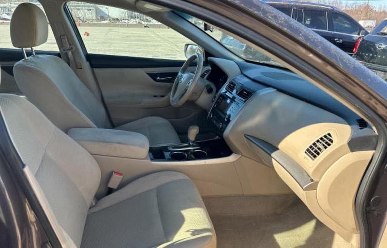 2014 Nissan Altima 2.5 - Image 5