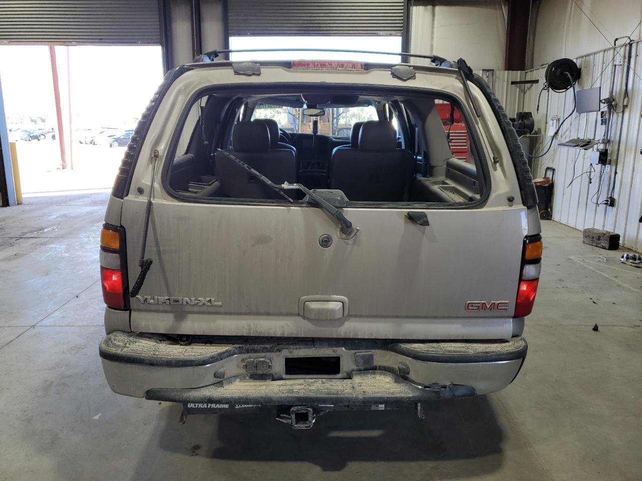 2006 GMC Yukon Xl K2500 - Фото 6