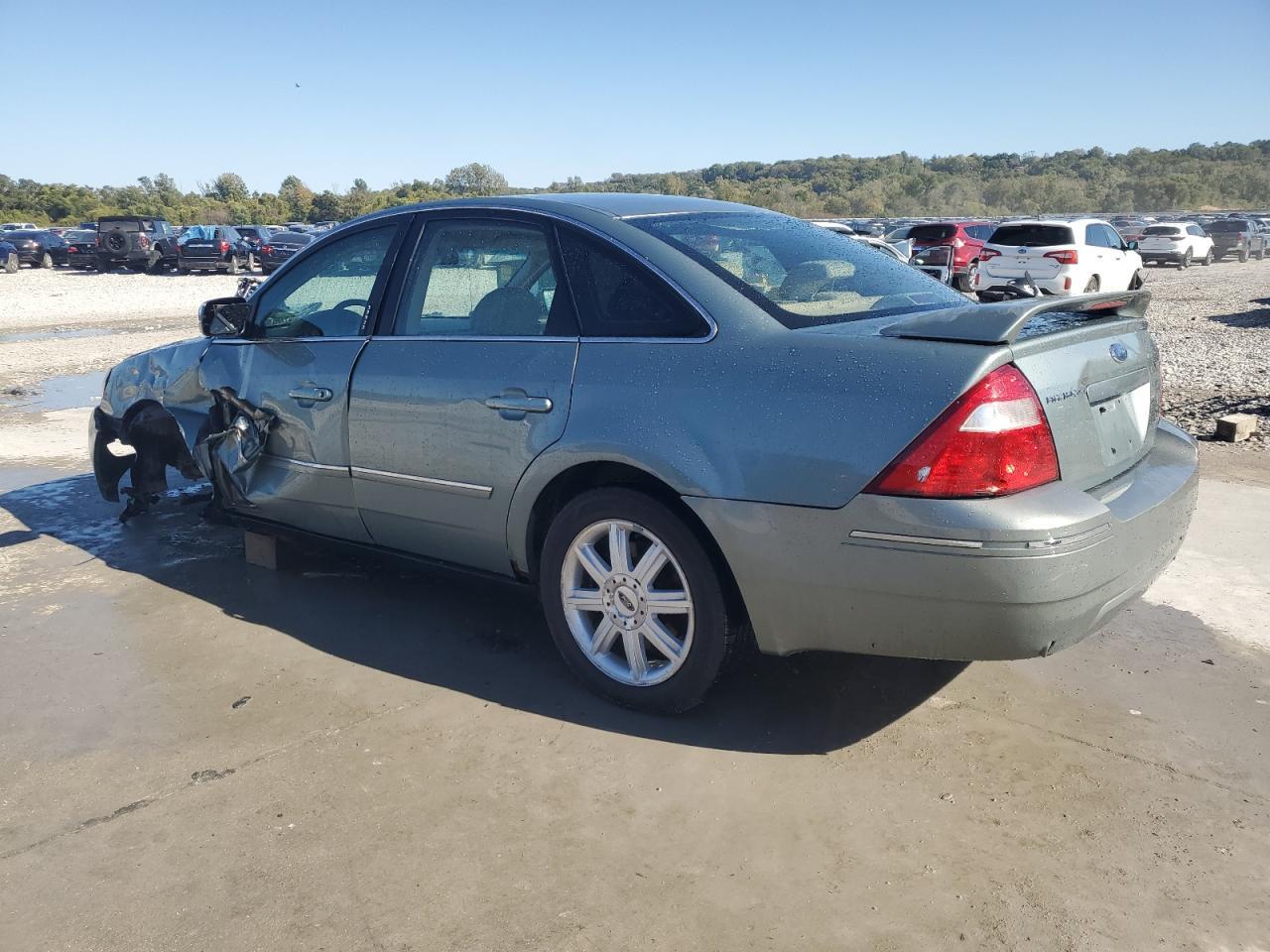 2006 Ford Five Hundred Limited - Image 2