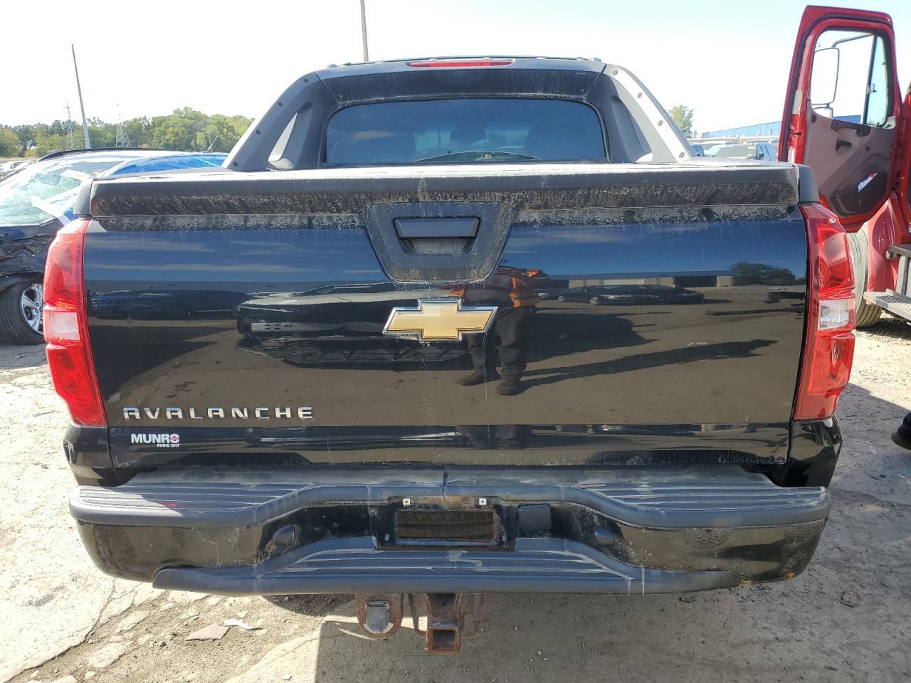 2007 Chevrolet Avalanche C1500 - Image 6