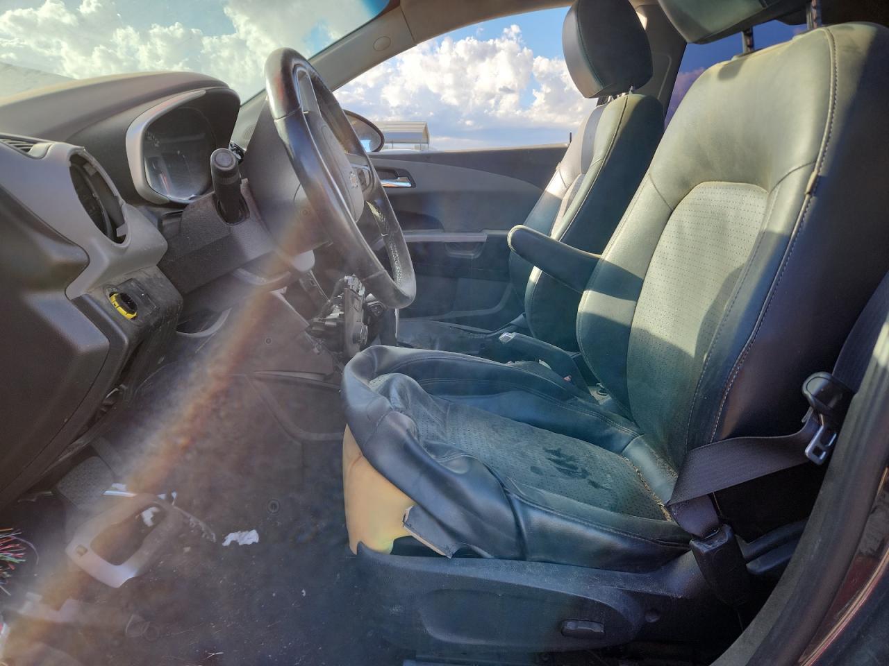2017 Chevrolet Sonic Premier - Image 7